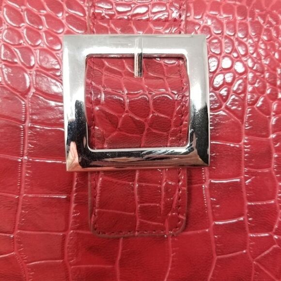 MICHE RED FAUX ALLIGATOR COVER - Picture 2 of 7